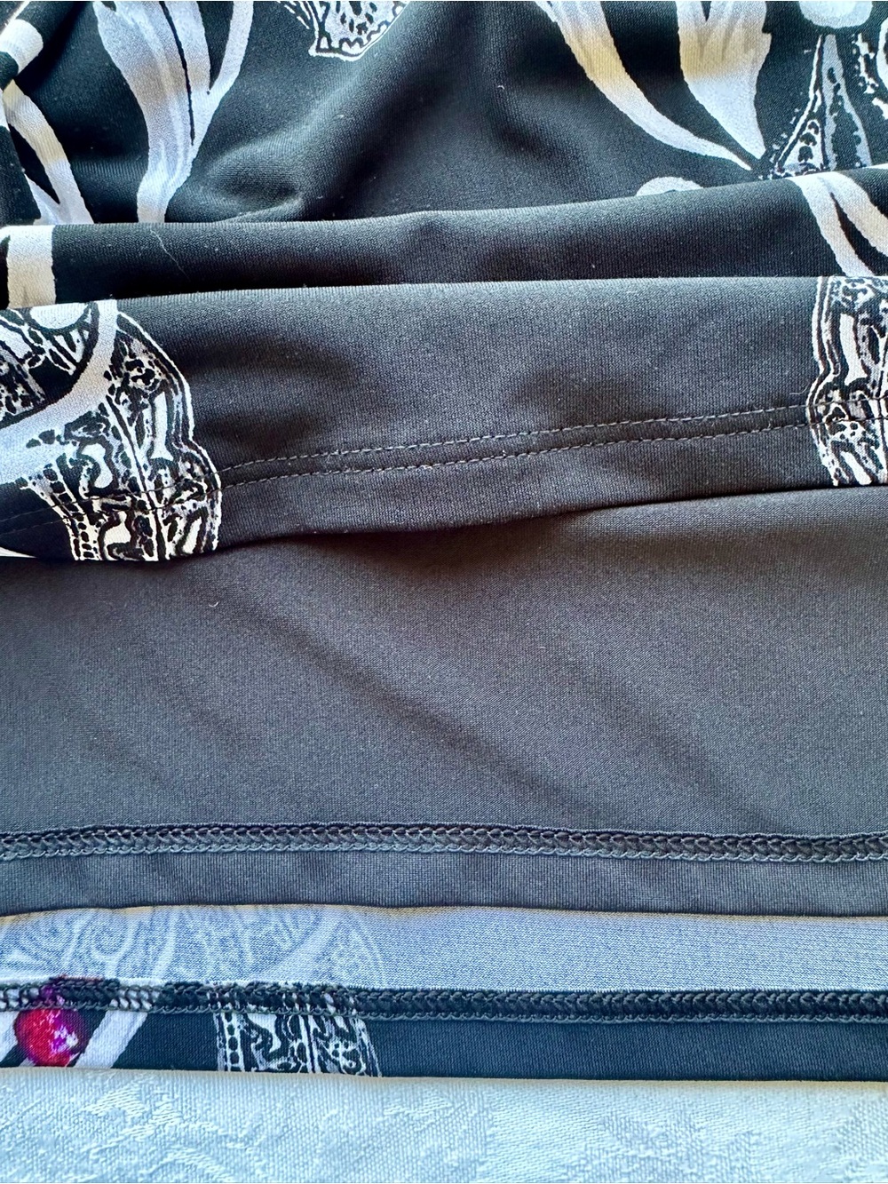 WH/BM floral top with silver metal accents - Picture 8 of 10